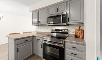101 N Pipestone St 2, Brandon, SD 57005