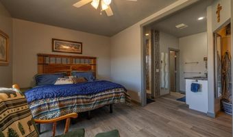 5 Cowboy Dr, Clark, WY 82435