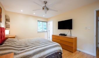 8313 STILL SPRING Ct, Bethesda, MD 20817