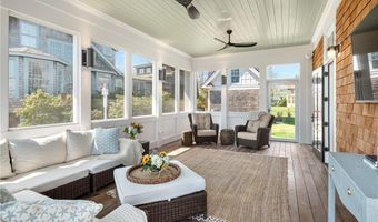 30 Walcott Ave, Jamestown, RI 02835