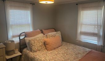 2 OAK St, Bridgeville, DE 19933