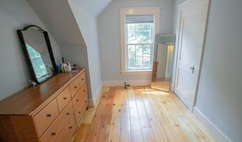 27 Princeton St, Bangor, ME 04401