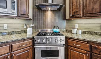 403 Briscoe Pl, Ashland, OR 97520