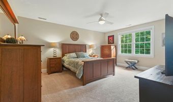 4 Caileigh Ct 4, Andover, MA 01810