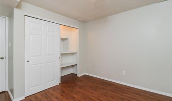 808 Timberfield Dr, Ballwin, MO 63021