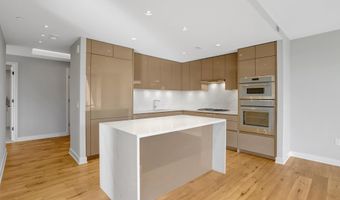 1781 N PIERCE St 1404, Arlington, VA 22209