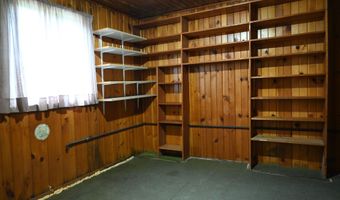 207 3rd St, Albert City, IA 50510