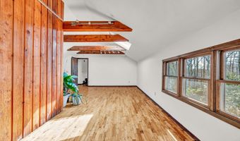 11 Spruce Mountain Trl, Danbury, CT 06810
