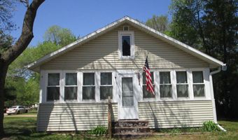 454 Center St, Adams, WI 53910