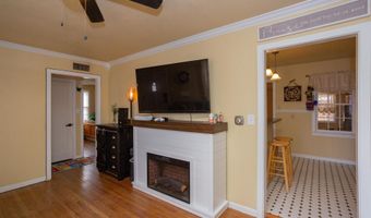 912 S 6th St, Artesia, NM 88210