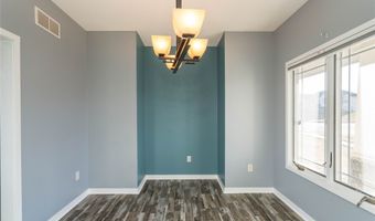 923 S 10th St, Adel, IA 50003