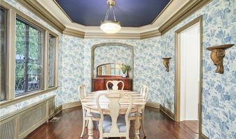 47 S Wheaton Rd, Akron, OH 44313