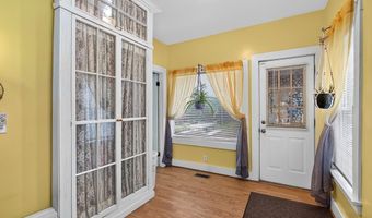 164 Pleasant St, Athol, MA 01331