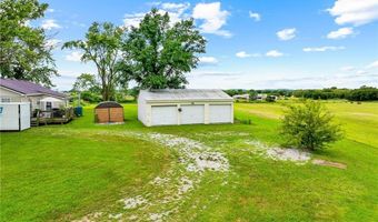 9012 NW State Route 52 Hwy, Amoret, MO 64722