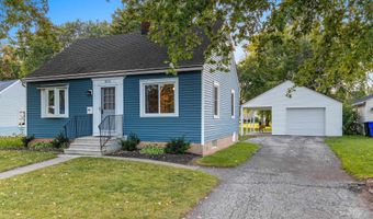 1833 N OWAISSA St, Appleton, WI 54911