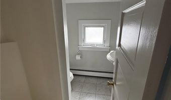 67 Hall Ave, Newport, RI 02840