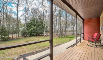 42 Ottomanelli Dr, Albrightsville, PA 18210