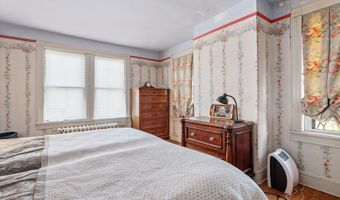 183 Oldfield Ave, Amityville, NY 11701