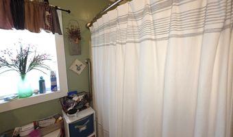 48 Fisher St, Andrews, NC 28901