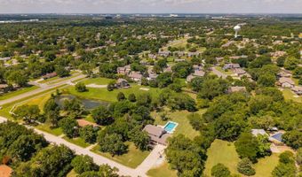 4645 N Hillcrest St, Bel Aire, KS 67220