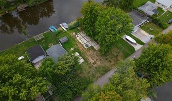 7320 Jochar Rd, Algonac, MI 48001