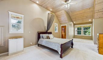 812 Diamond Dr, Arcata, CA 95521