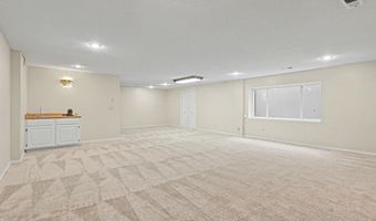 4260 N Rushwood Ct, Bel Aire, KS 67226
