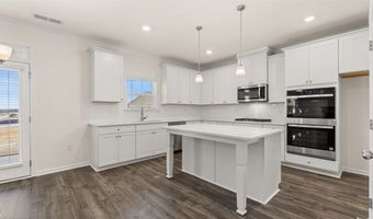 1813 QUAKER St, Hampton, GA 30228
