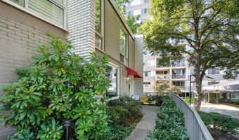 4979 BATTERY Ln 4979-1, Bethesda, MD 20814