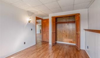 150 Yacht Club Cir, Altamont, MO 64640
