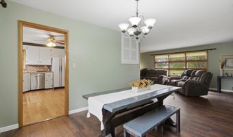 912 W Pleasant St, Aurora, MO 65605