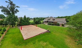 9915 E Plentywood Rd, Bentonville, AR 72712