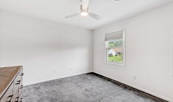 77 Warren Dr, Aberdeen, NJ 07747