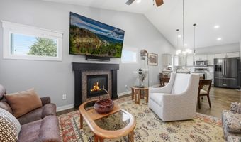 2404 3rd Ave SE, Altoona, IA 50009