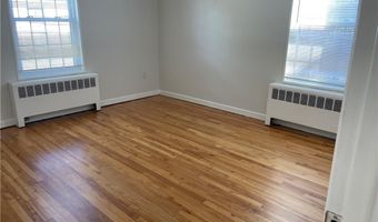50 Mencel Cir C, Bridgeport, CT 06610