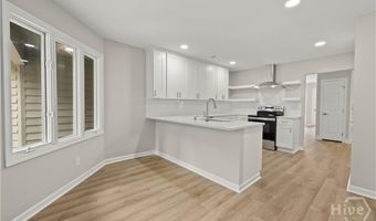 110 Willeford Dr, Savannah, GA 31411
