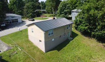 1637 Booth Quillen Rd, Ashland, KY 41102