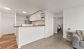 111 KAHULUI BEACH Rd A220, Kahului, HI 96732
