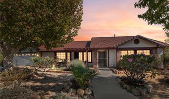 13411 Ivanpah Rd, Apple Valley, CA 92308