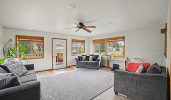 218 Fleming Dr, Alma, MI 48801