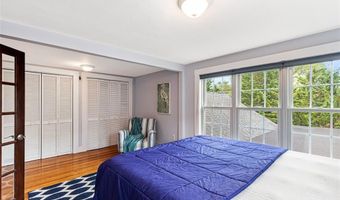 4 Garfield Ave, Bristol, RI 02809