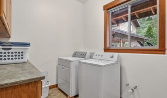 22494 Jefferson Rd, Ashland, OR 97520