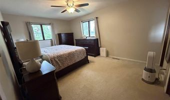 1609 Gateway Dr, Albert Lea, MN 56007