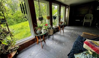 118 Foster Dr, Bennington, VT 05201