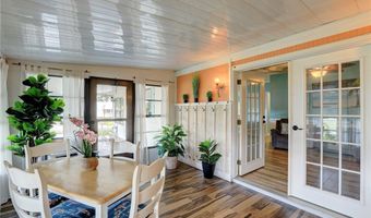 550 Tarpon Dr, Barefoot Bay, FL 32976