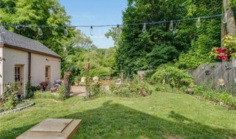 21 Elgin Ave, Bethel, CT 06801