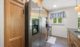 14 Parker Rd 5, Campton, NH 03223