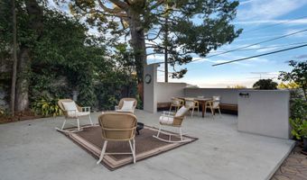 8615 Skyline Dr, Los Angeles, CA 90046