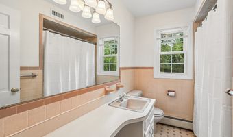 10 Terra Glen Rd, Danbury, CT 06811