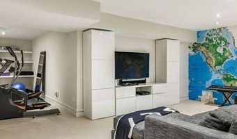 22 Phelan Ct, Amagansett, NY 11930
